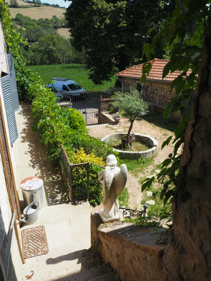 Le Chatel En Beaujolais Valsonne Eksteriør bilde