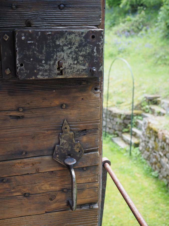 Le Chatel En Beaujolais Valsonne Eksteriør bilde